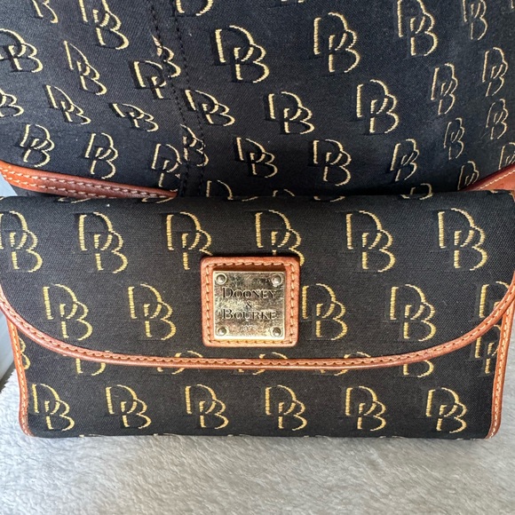 Dooney & Bourke purse and wallet - Picture 2 of 12